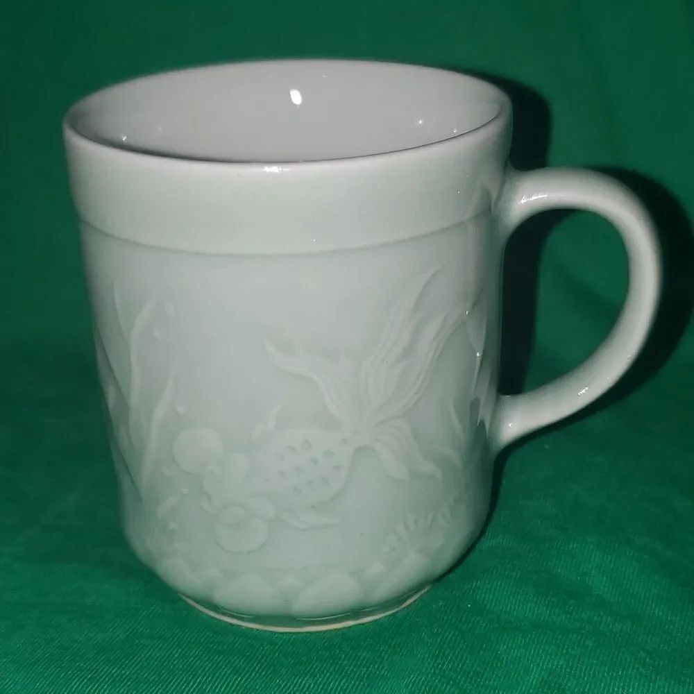 Vintage Longquan Celadon Koi Carp Fish Tea Coffee Cup 8 0z.